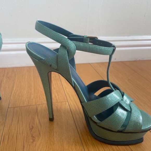 **Stunning Yves Saint Laurent Turquoise Blue Shoes - Size 37.5** - Picture 6 of 7